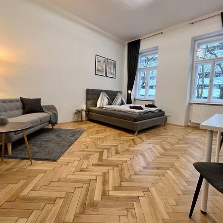 Little Cozy Residence - Enjoy Viennas Summer Season Kültér fotó